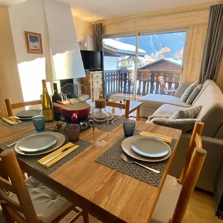 Cosy Ski In Out And Mt Blanc View * Chamonix